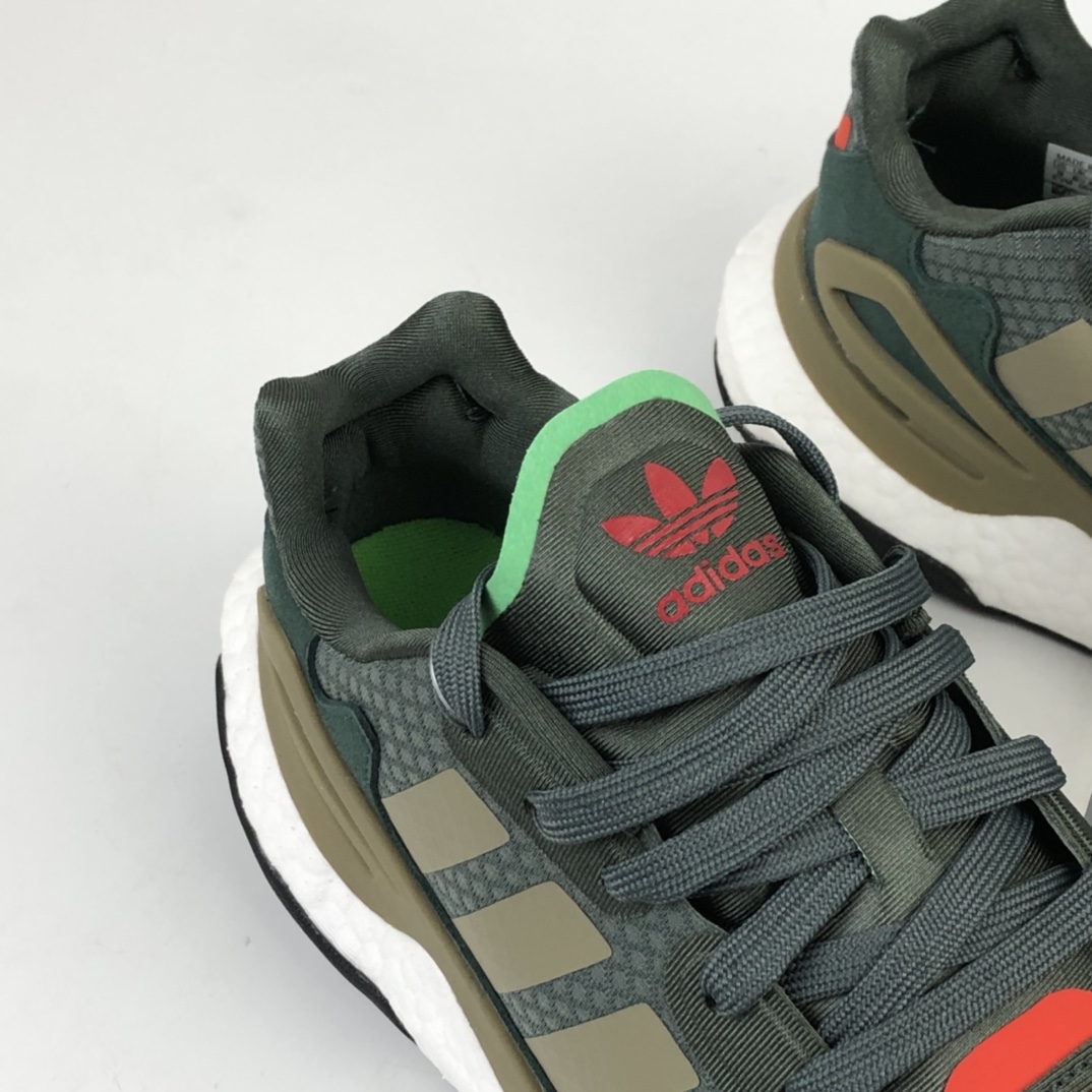 200 Adidas Originals 2020 Day Jogger Boost 三叶草2020版慢跑者系列高弹复古休闲运动跑鞋 夜行者二代 FW4817