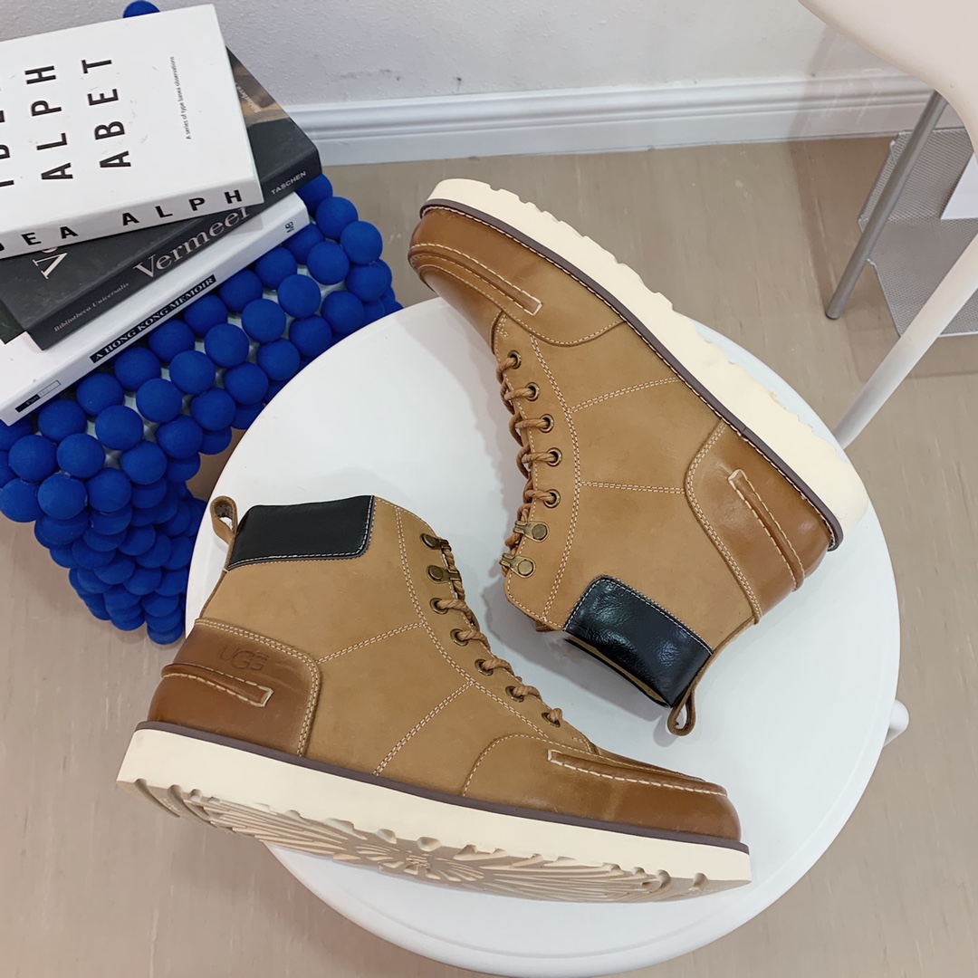 爆款来袭 【UGG男鞋】 版型好到不多说，品质、做工、材料再度升级帅气来袭👏俊朗的外形👏精致的做工👏上等
