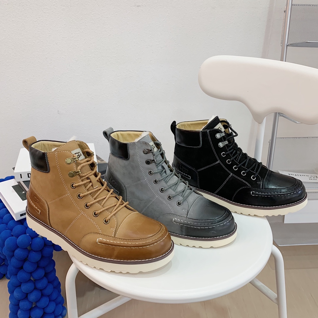 爆款来袭 【UGG男鞋】 版型好到不多说，品质、做工、材料再度升级帅气来袭👏俊朗的外形👏精致的做工👏上等