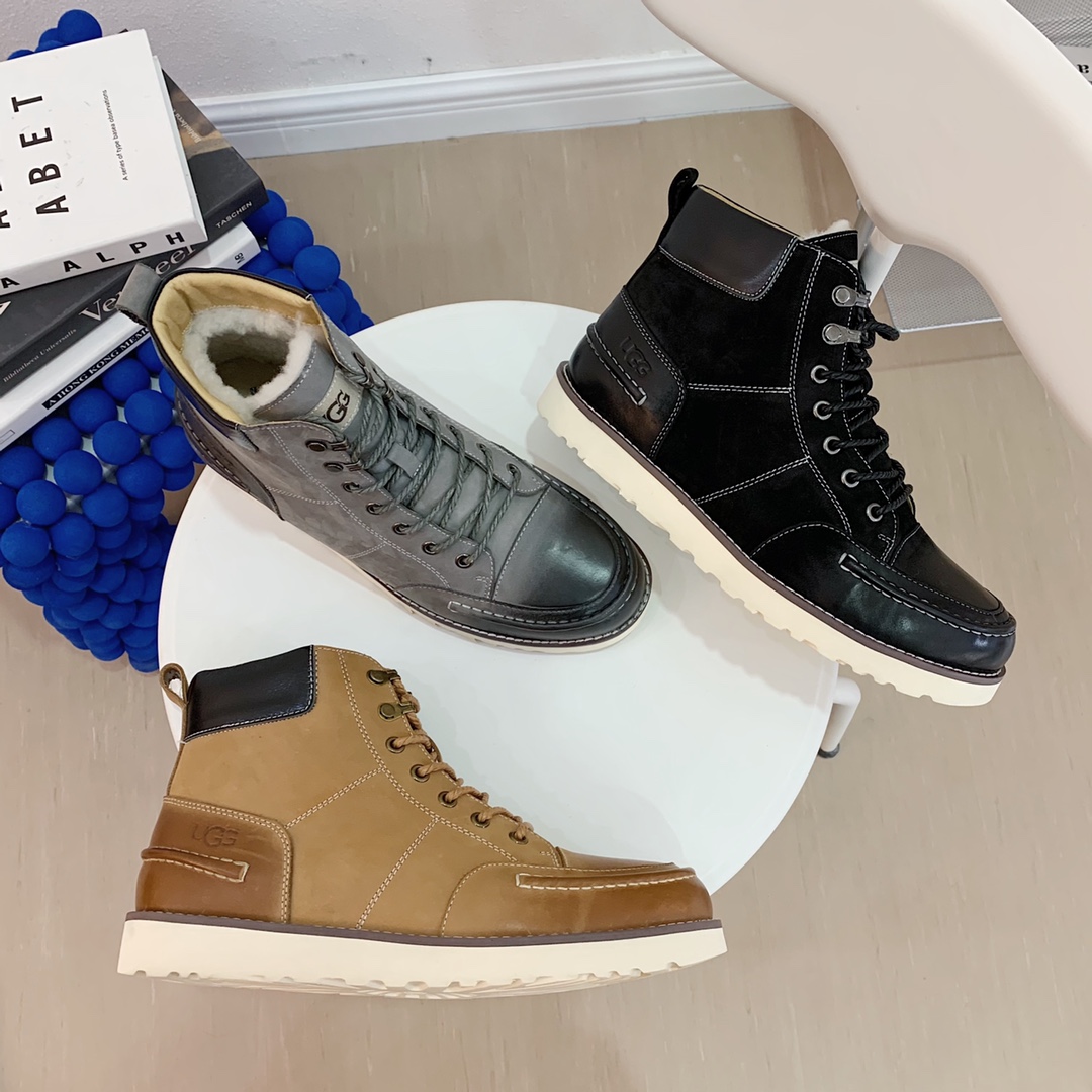 爆款来袭 【UGG男鞋】 版型好到不多说，品质、做工、材料再度升级帅气来袭👏俊朗的外形👏精致的做工👏上等