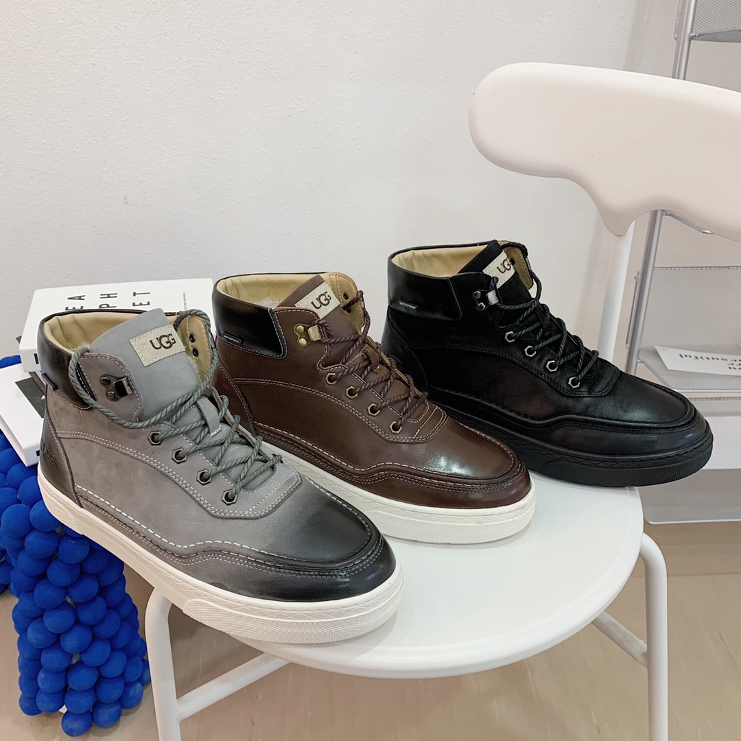 【UGG男鞋】 版型好到不多说，品质、做工、材料再度升级帅气来袭👏俊朗的外形👏精致的做工👏上等的皮料拒绝