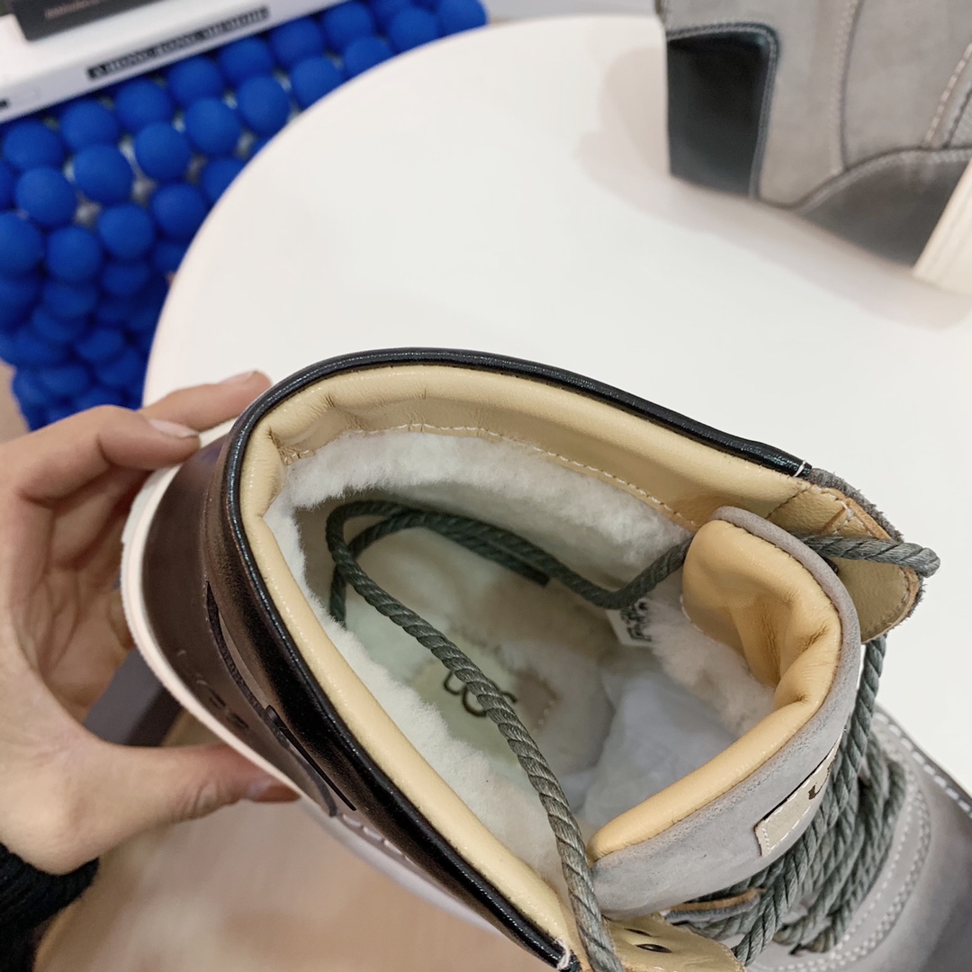 爆款来袭 大量现货 【UGG男鞋】 版型好到不多说，品质、做工、材料再度升级帅气来袭👏俊朗的外形👏精致的