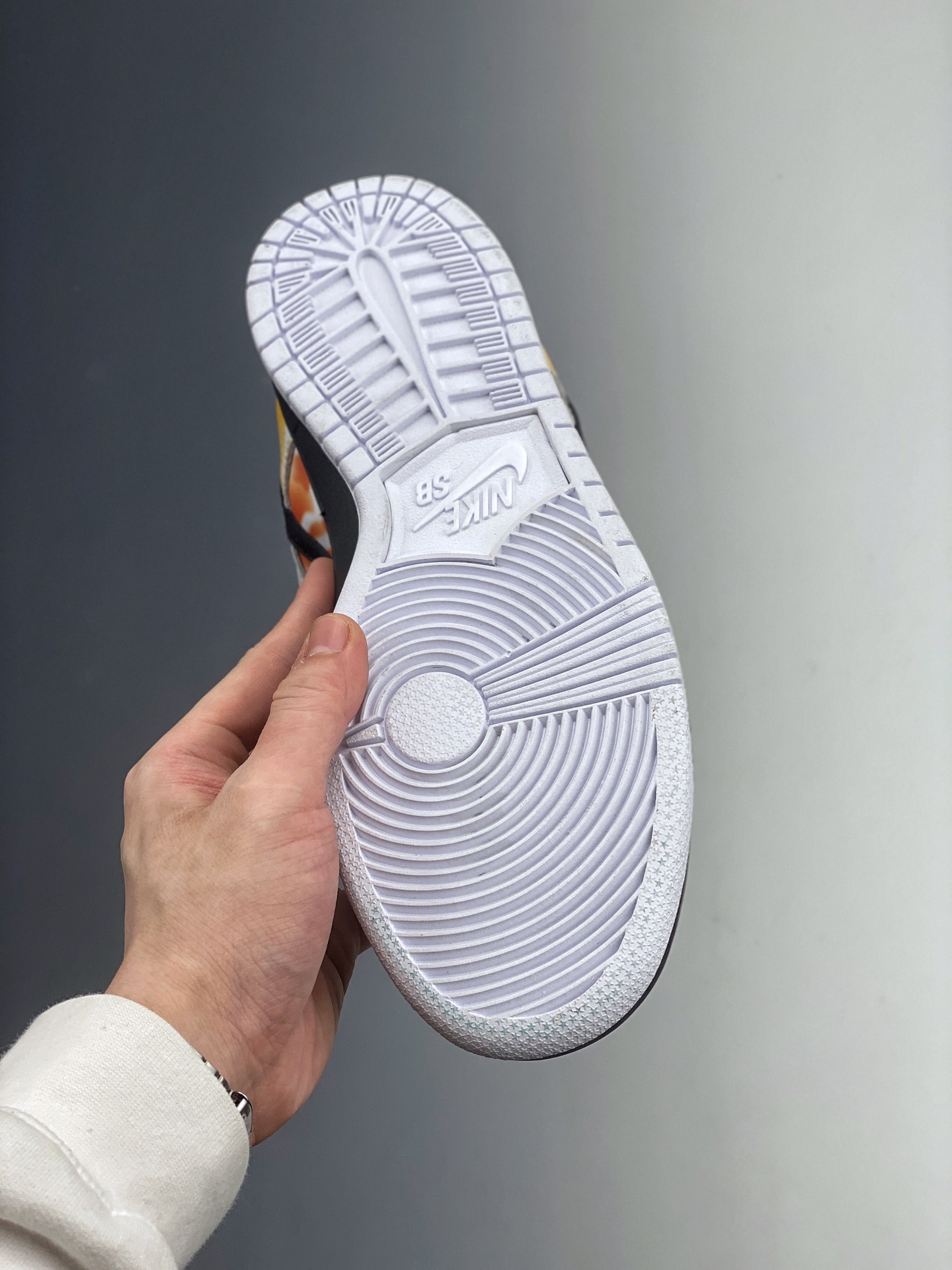 180   Nike SB Dunk Low Pro QS”Viernam 25 Anniversary”扣篮系列低帮经典百搭休闲运动板鞋“黑黄橙扎染外星人”  BQ6832-001