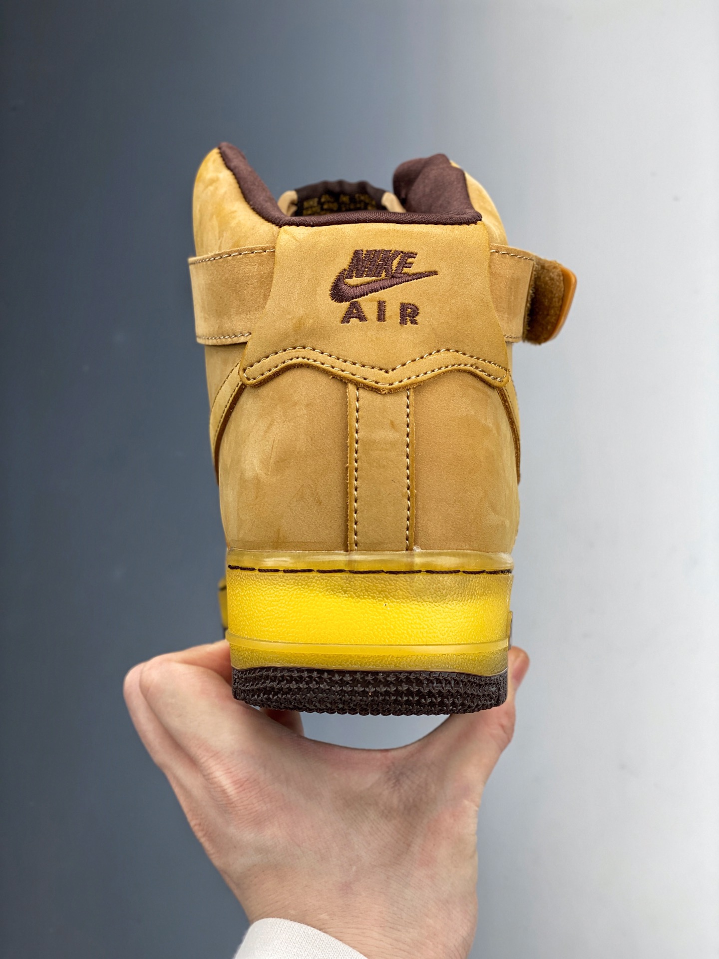 220  NIKE AIR FORCE 1'07 AF1 摩卡小麦高帮DC7504-600