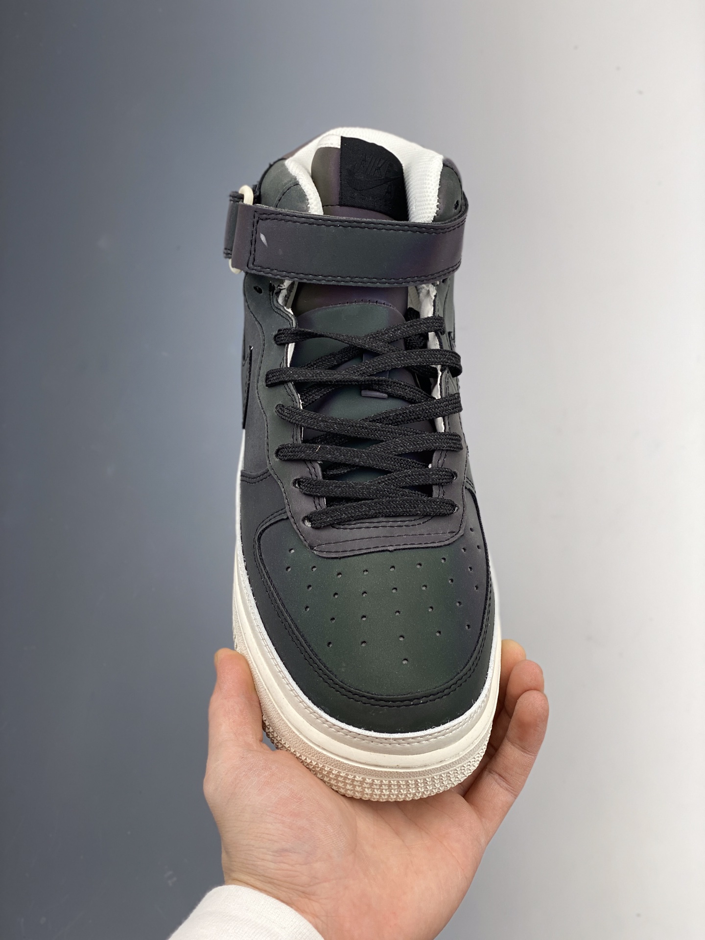 160    Nike Air Force 1 ' 07 DEMON “夜魔侠 中帮变色龙” 来自西方的“夜魔侠”AT1118-600
