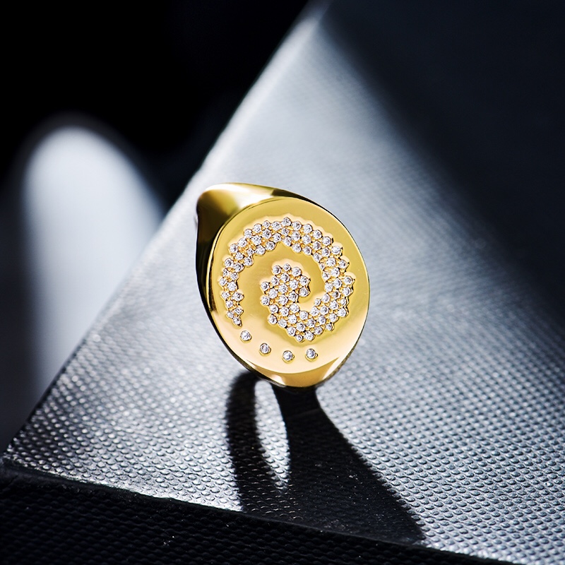 💰80 高品质❗Apm monaco 漫天银河🌌戒指！全新系列Constellation已上线，系列主题启发自宇宙星术及深邃星空，有没有星耀到你！小酷炫小摇滚刻上你的专属星座，简直要帅到起飞！码数678～