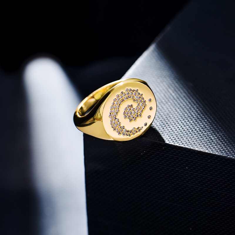 💰80 高品质❗Apm monaco 漫天银河🌌戒指！全新系列Constellation已上线，系列主题启发自宇宙星术及深邃星空，有没有星耀到你！小酷炫小摇滚刻上你的专属星座，简直要帅到起飞！码数678～