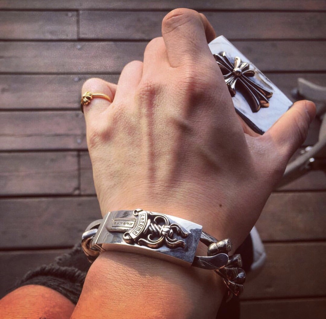 Chrome Hearts 𝐂𝐡𝐫𝐨𝐦𝐞 𝐡𝐞𝐚𝐫𝐭𝐬 克罗心十字花宝剑男士手链