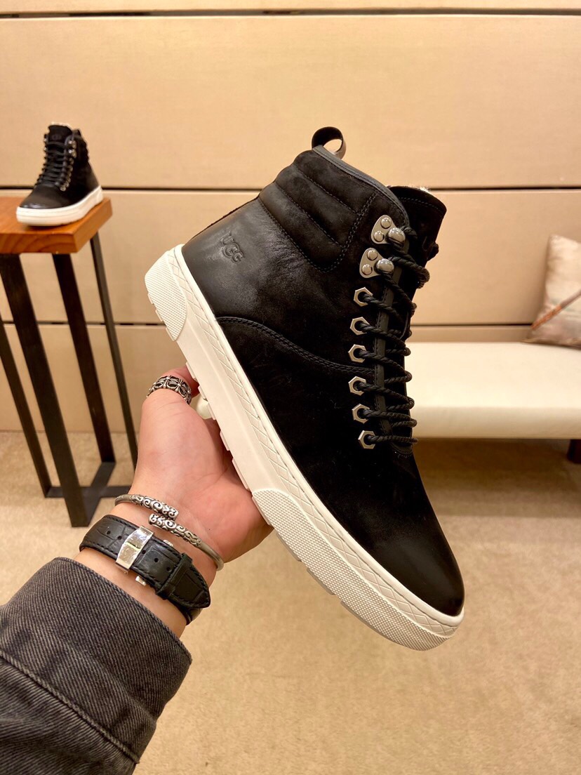 （真全羊毛里不加丝假毛）【UGG男鞋】 版型好到不多说，品质、做工、材料再度升级帅气来袭👏俊朗的外形👏精