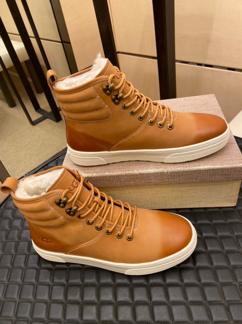 （真全羊毛里不加丝假毛）【UGG男鞋】 版型好到不多说，品质、做工、材料再度升级帅气来袭👏俊朗的外形👏精