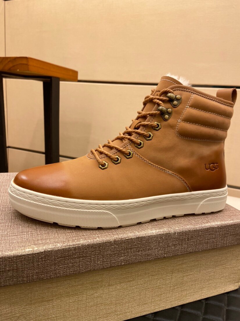（真全羊毛里不加丝假毛）【UGG男鞋】 版型好到不多说，品质、做工、材料再度升级帅气来袭👏俊朗的外形👏精