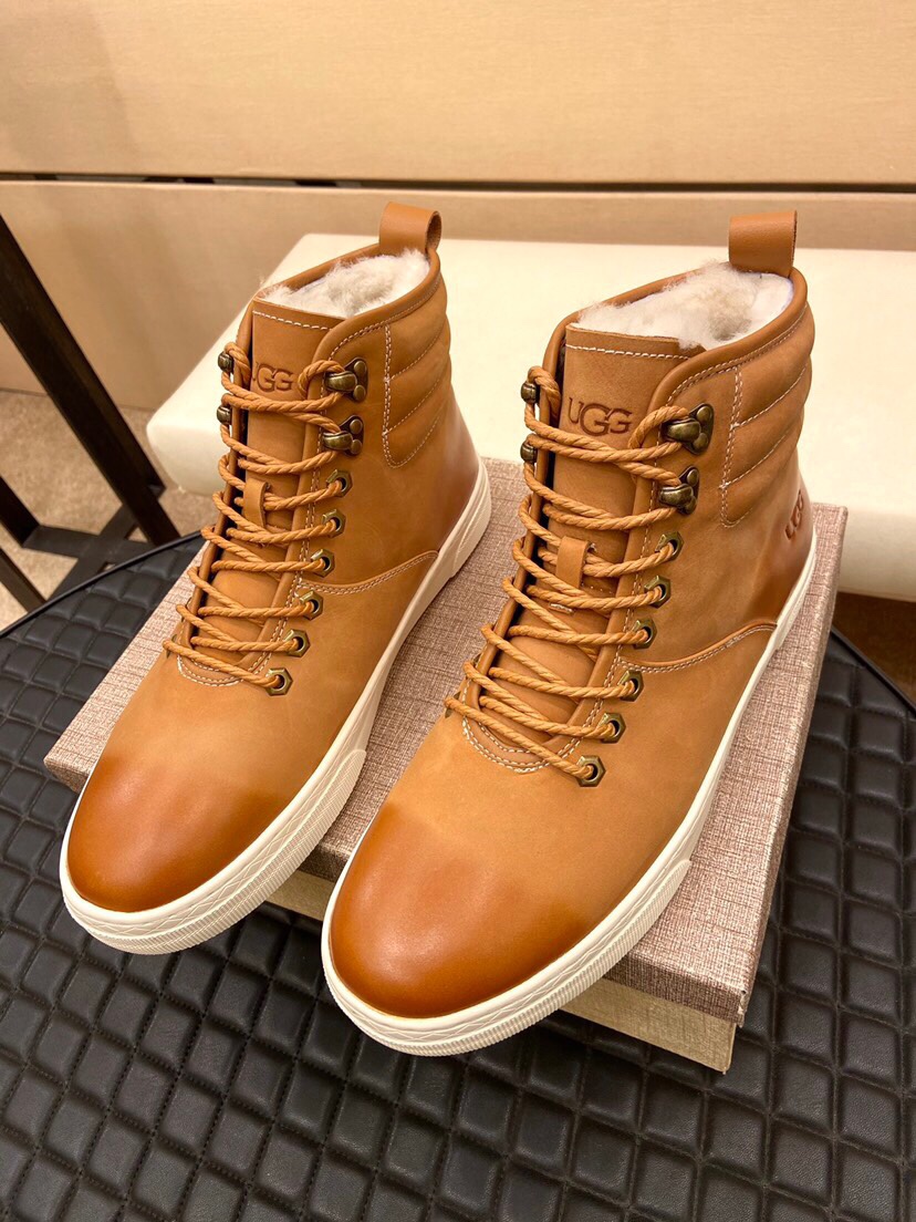 （真全羊毛里不加丝假毛）【UGG男鞋】 版型好到不多说，品质、做工、材料再度升级帅气来袭👏俊朗的外形👏精