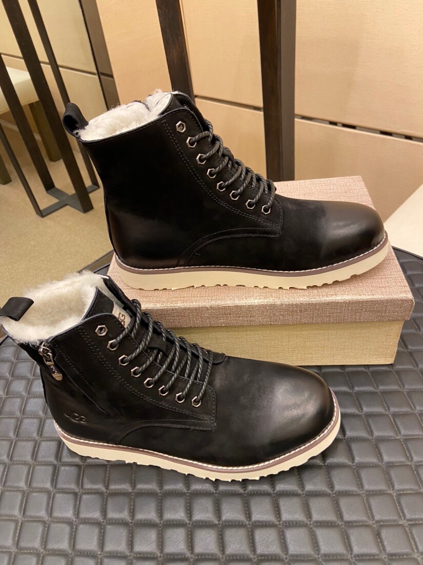 （真全羊毛里不加丝假毛）【UGG男鞋】 版型好到不多说，品质、做工、材料再度升级帅气来袭👏俊朗的外形👏精