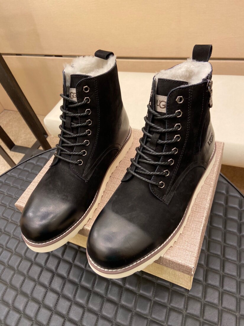 （真全羊毛里不加丝假毛）【UGG男鞋】 版型好到不多说，品质、做工、材料再度升级帅气来袭👏俊朗的外形👏精