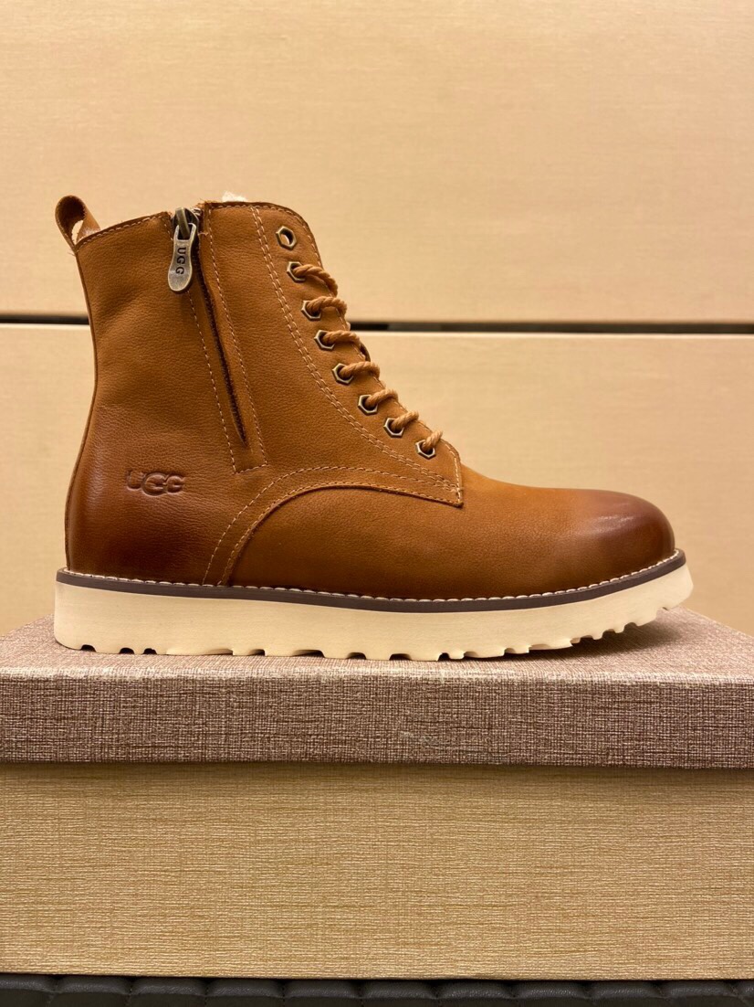 （真全羊毛里不加丝假毛）【UGG男鞋】 版型好到不多说，品质、做工、材料再度升级帅气来袭👏俊朗的外形👏精