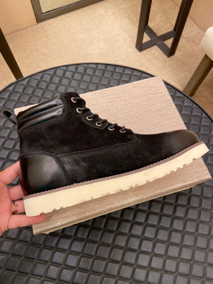 （真全羊毛里不加丝假毛）【UGG男鞋】 版型好到不多说，品质、做工、材料再度升级帅气来袭👏俊朗的外形👏精
