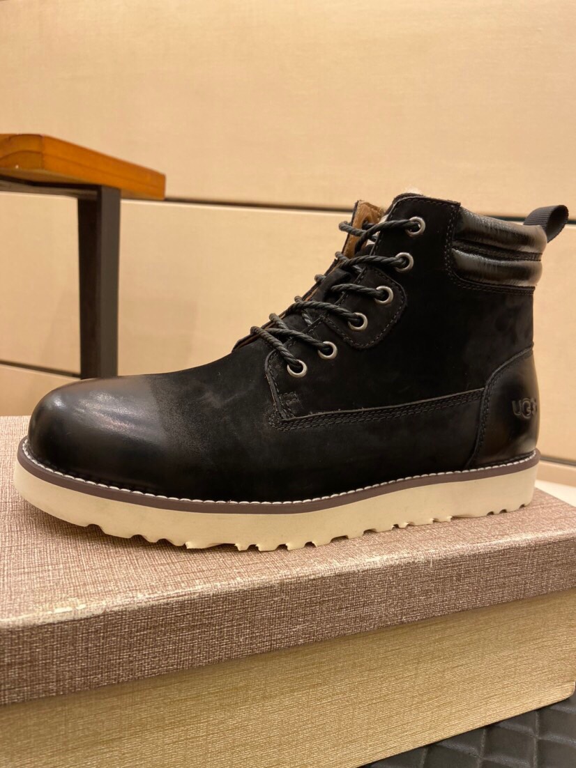 （真全羊毛里不加丝假毛）【UGG男鞋】 版型好到不多说，品质、做工、材料再度升级帅气来袭👏俊朗的外形👏精