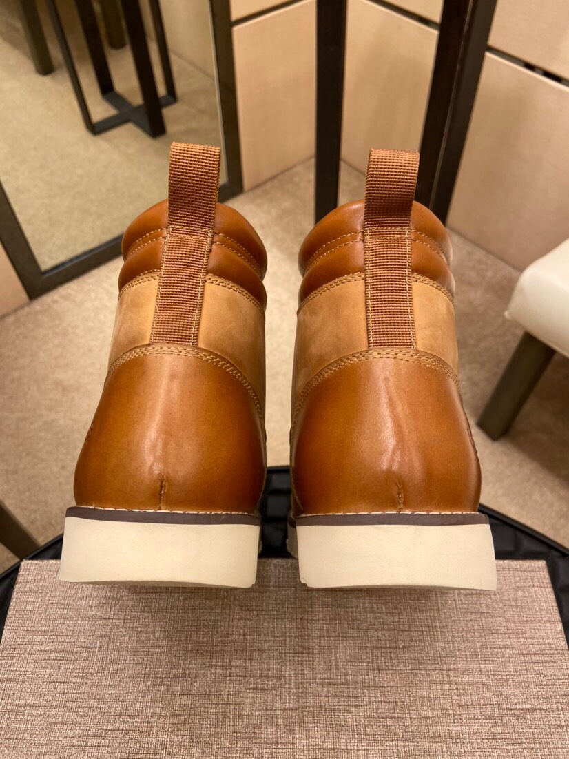 （真全羊毛里不加丝假毛）【UGG男鞋】 版型好到不多说，品质、做工、材料再度升级帅气来袭👏俊朗的外形👏精
