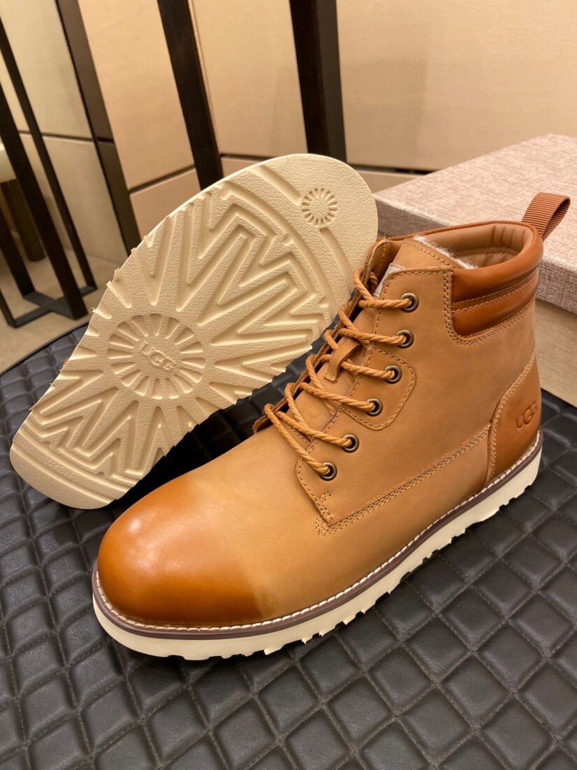 （真全羊毛里不加丝假毛）【UGG男鞋】 版型好到不多说，品质、做工、材料再度升级帅气来袭👏俊朗的外形👏精