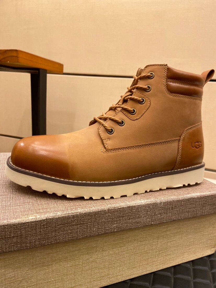 （真全羊毛里不加丝假毛）【UGG男鞋】 版型好到不多说，品质、做工、材料再度升级帅气来袭👏俊朗的外形👏精