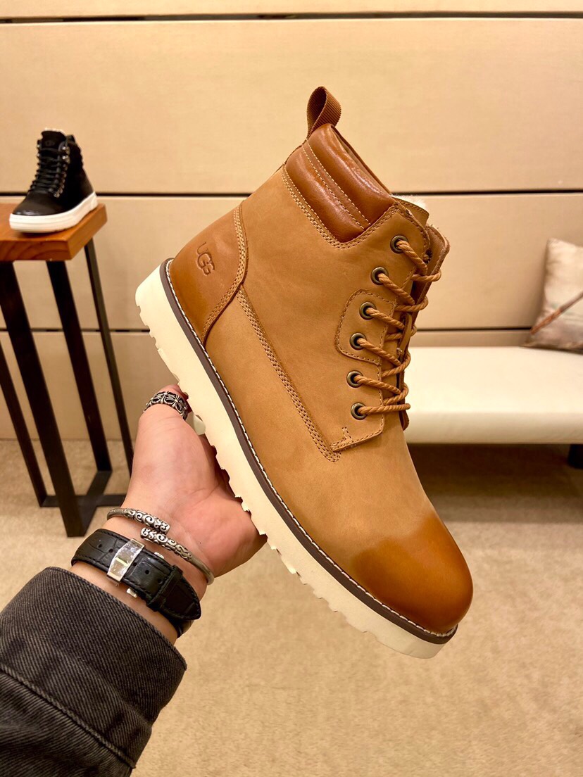 （真全羊毛里不加丝假毛）【UGG男鞋】 版型好到不多说，品质、做工、材料再度升级帅气来袭👏俊朗的外形👏精