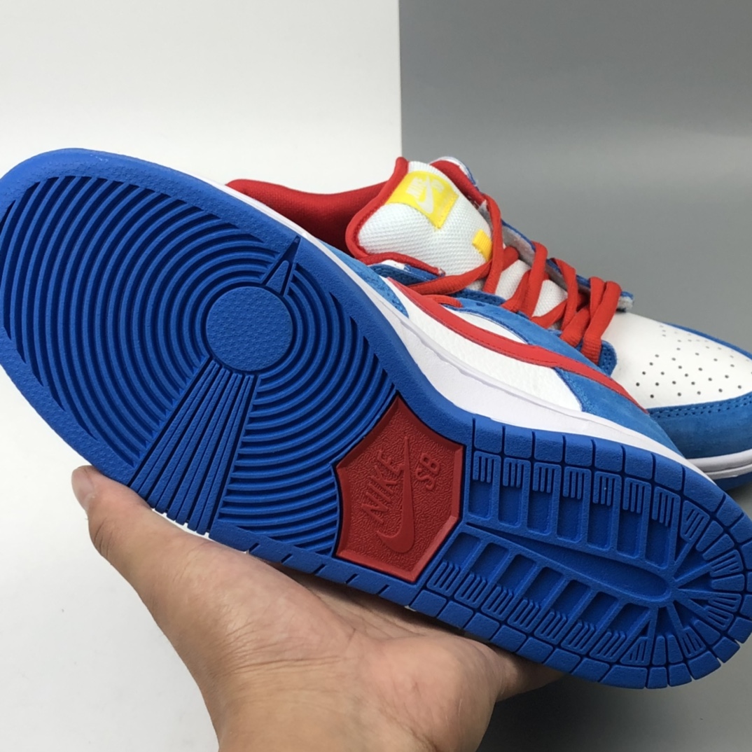 180 Nike SB Dunk Low“Doraemon” 机器猫主题配色低帮滑板鞋 819674-420