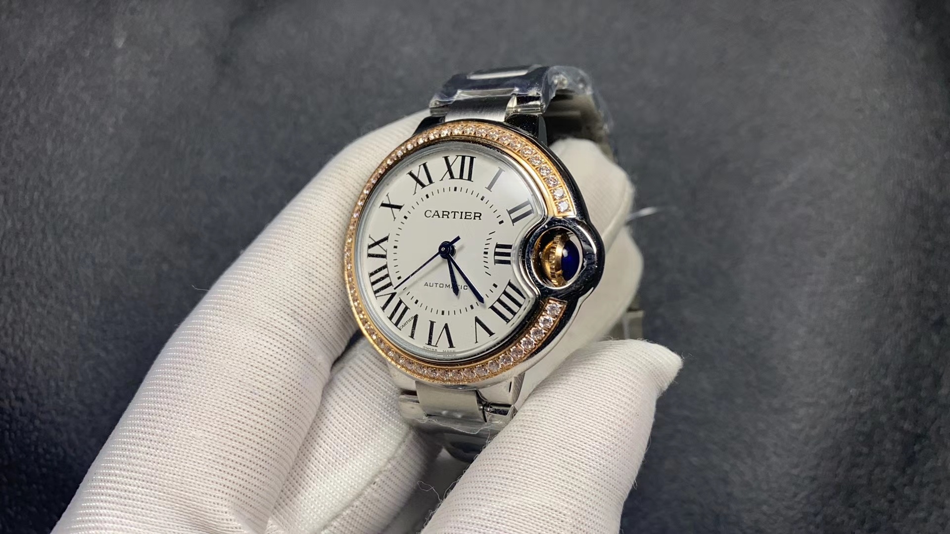 Cartier 卡地亚蓝气球镶黄金钻女表