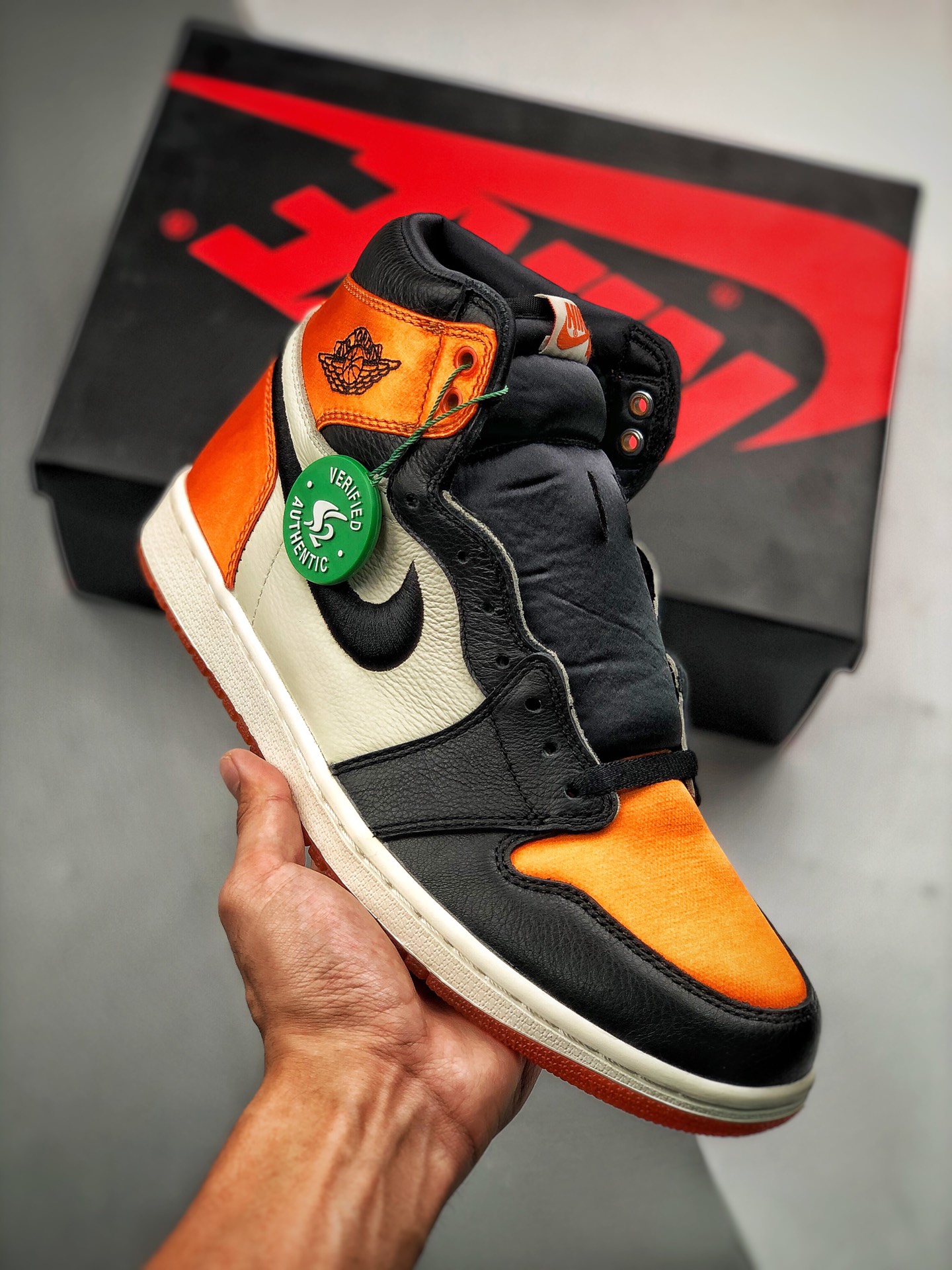 Air Jordan 1 "Satin Backboard" negro y naranja, seda rota, línea de producción original S2, nuevo desarrollo, tasa de c…