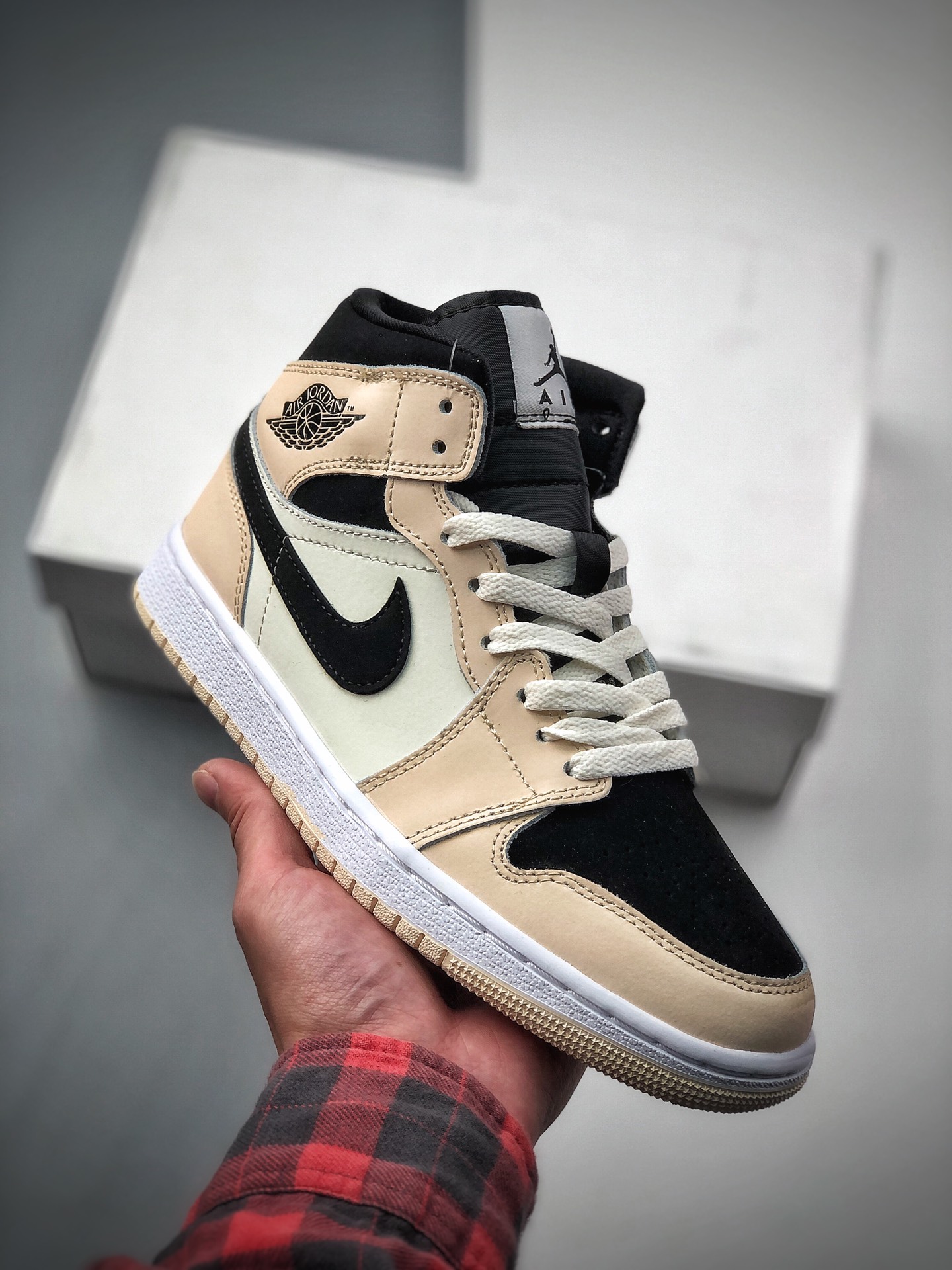 Air Jordan 1 Mid AJ1乔1中帮文化篮球鞋 货号：BQ6842-800 尺码：36 36.5 37.5 38 38.5 39