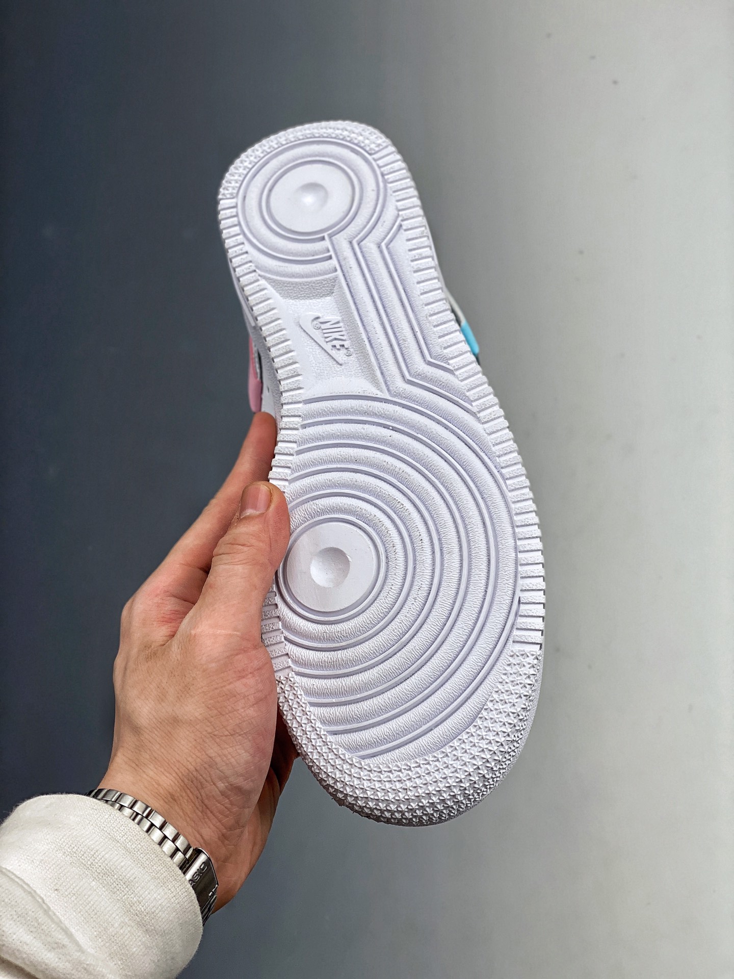 200  Nike Air Force 1 空军一号低帮运动休闲板鞋 DC1164-101