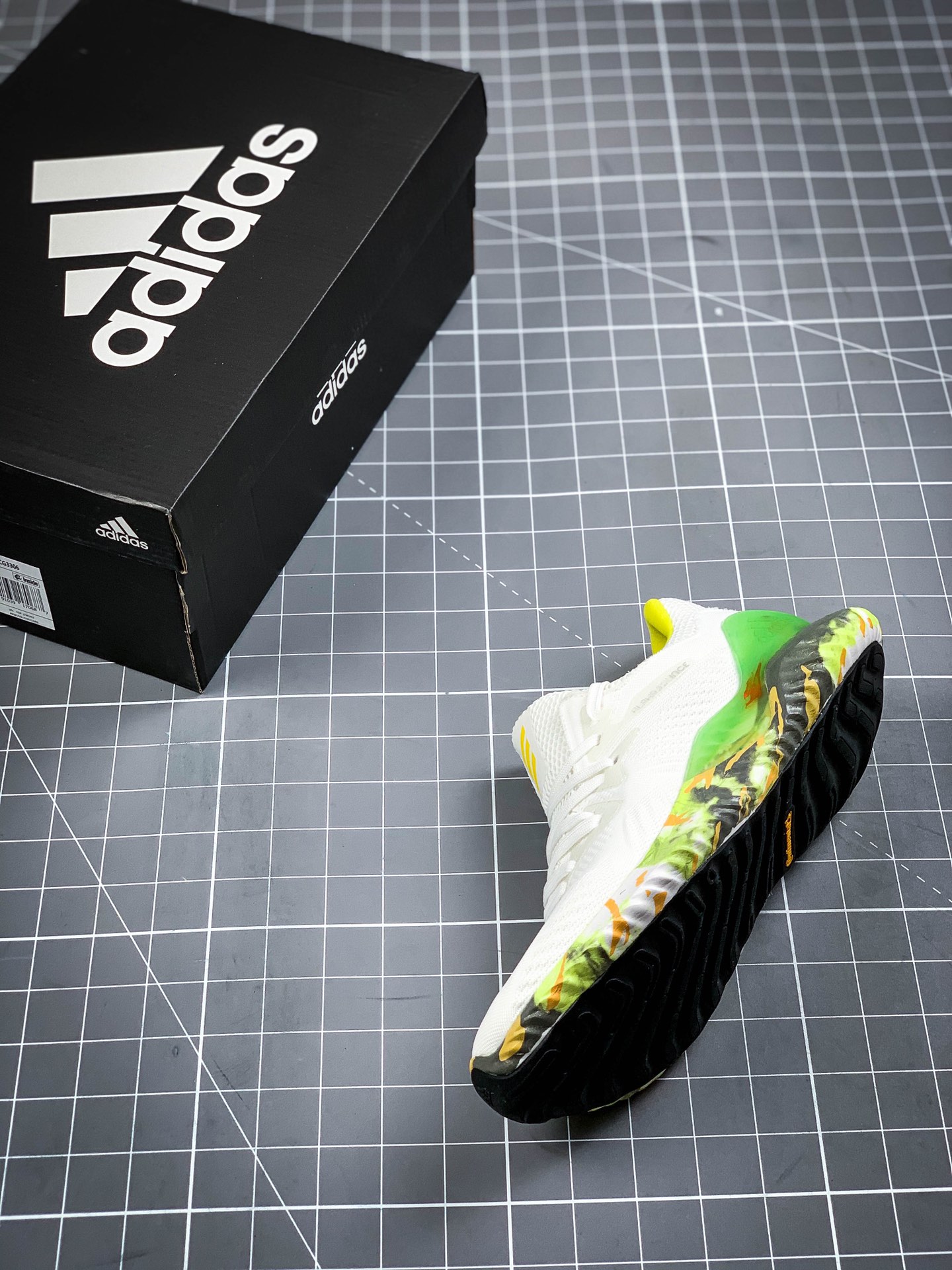 150 Adidas 阿迪达斯 AlphaBounce  Beyond m 阿尔法10代 网面休闲跑步鞋 CG3306 6202