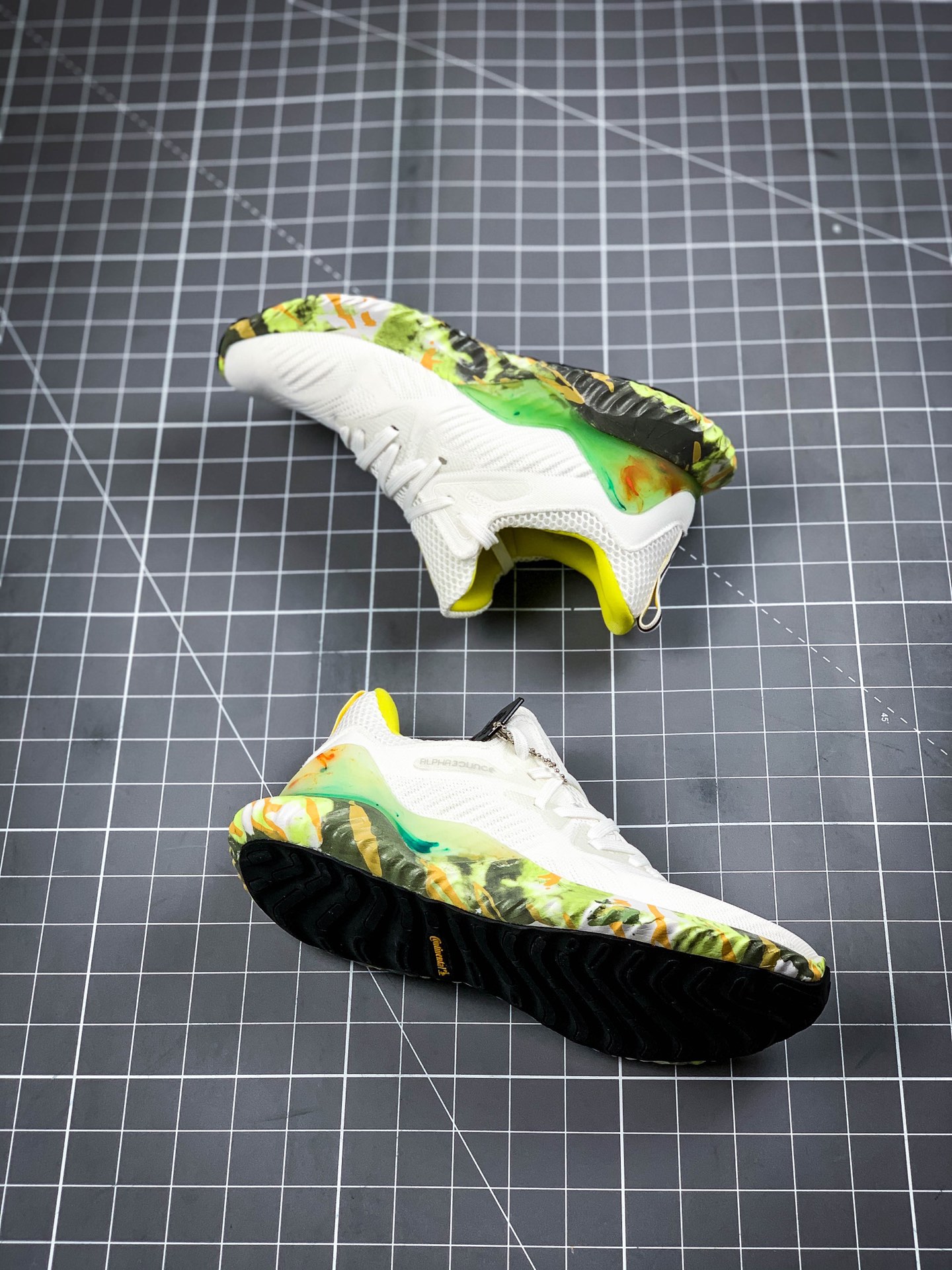 150 Adidas 阿迪达斯 AlphaBounce  Beyond m 阿尔法10代 网面休闲跑步鞋 CG3306 6202