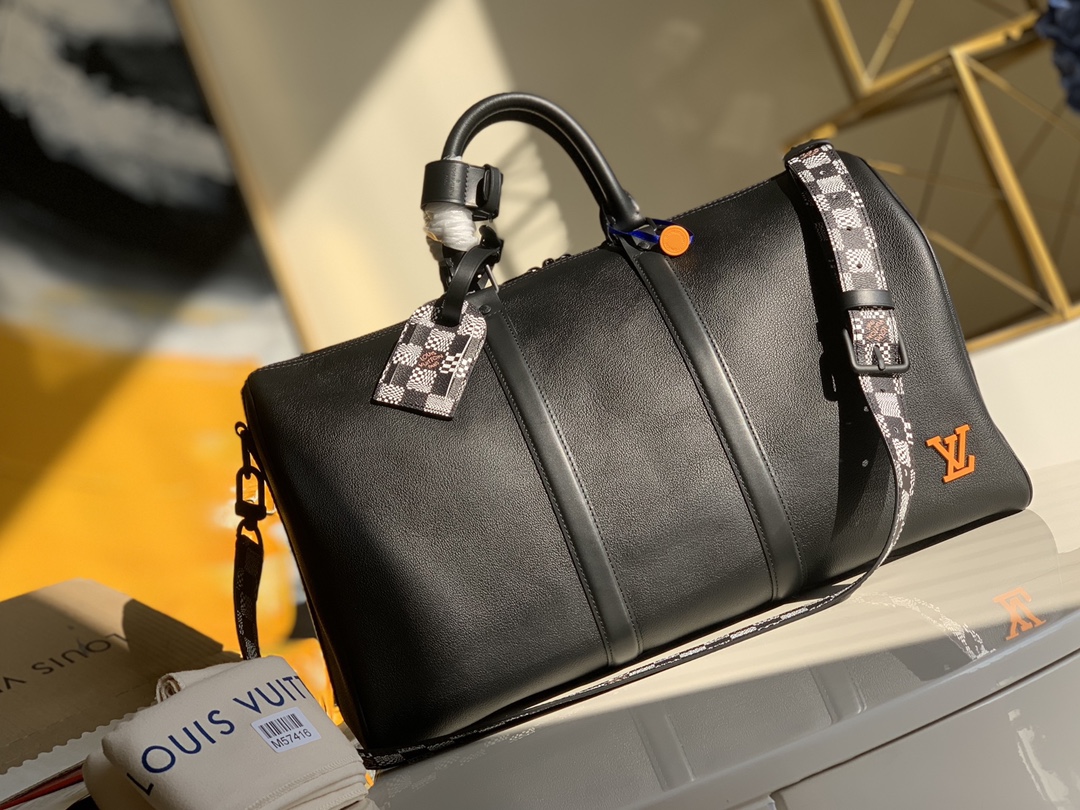 NO:396638,【Exclusive real photo M57416】This model cannot be folded with the original Keepall travel bag with soft packaging texture and elegant style, the iconic Taiga leather material, a fashionable and practical weekend casual companion. Size 45*27*20 T.1080, LV [original leather], louis vuitton19860909【独家实拍M57416】此款全皮不能折 配不了包装质地柔软、风格优雅的原创Keepall旅行袋,标志性Taiga皮革材质,时尚而实用的周末休闲伴侣.尺寸45*27*20 T.1080,LV【原厂皮】,louis vuitton,Bag