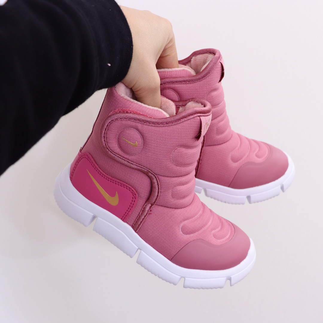 图片[8]-ＮＫ儿童雪地靴24-35 NK高帮加绒棉靴🔥厚厚的绒保暖舒适✔️加上大大的魔术贴超级方便打开自行穿脱.而且不怕压脚，整个脚都是舒适的在里面-选品中心