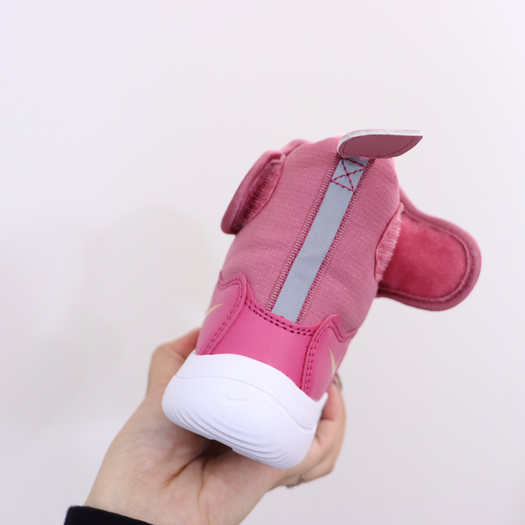 图片[7]-ＮＫ儿童雪地靴24-35 NK高帮加绒棉靴🔥厚厚的绒保暖舒适✔️加上大大的魔术贴超级方便打开自行穿脱.而且不怕压脚，整个脚都是舒适的在里面-选品中心