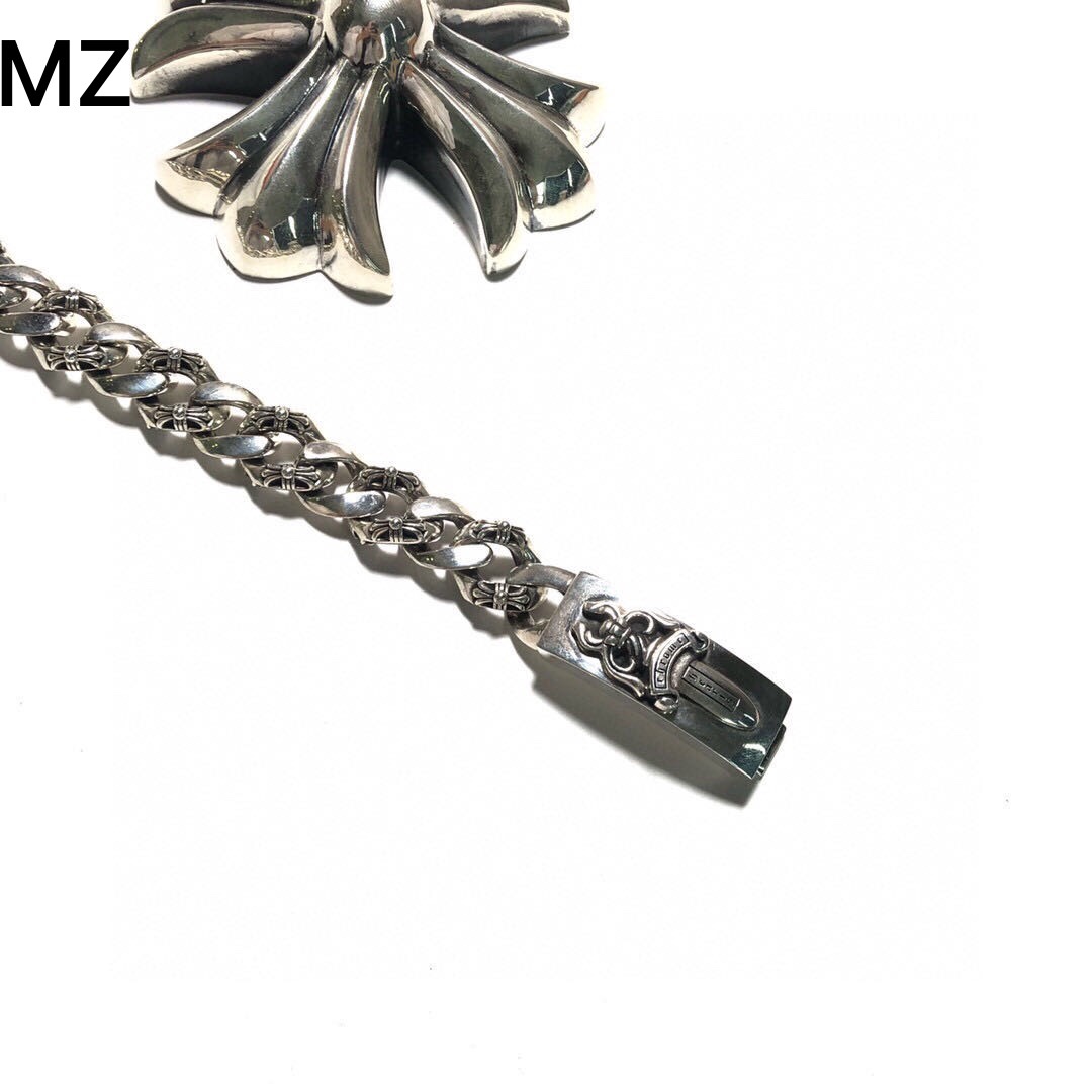 Chrome Hearts MZ独家拍摄，认准产品图片一致 𝐂𝐡𝐫𝐨𝐦𝐞 𝐡𝐞𝐚𝐫𝐭𝐬 克罗心十字花宝剑男士手链