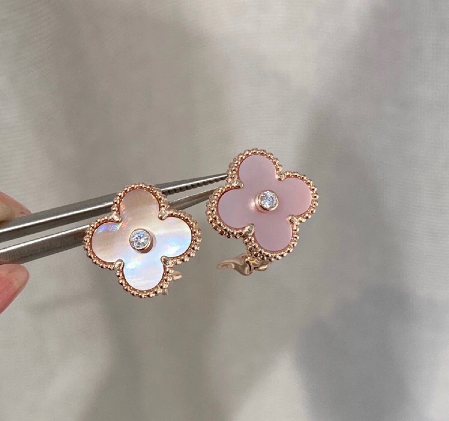 VCA Earrings
