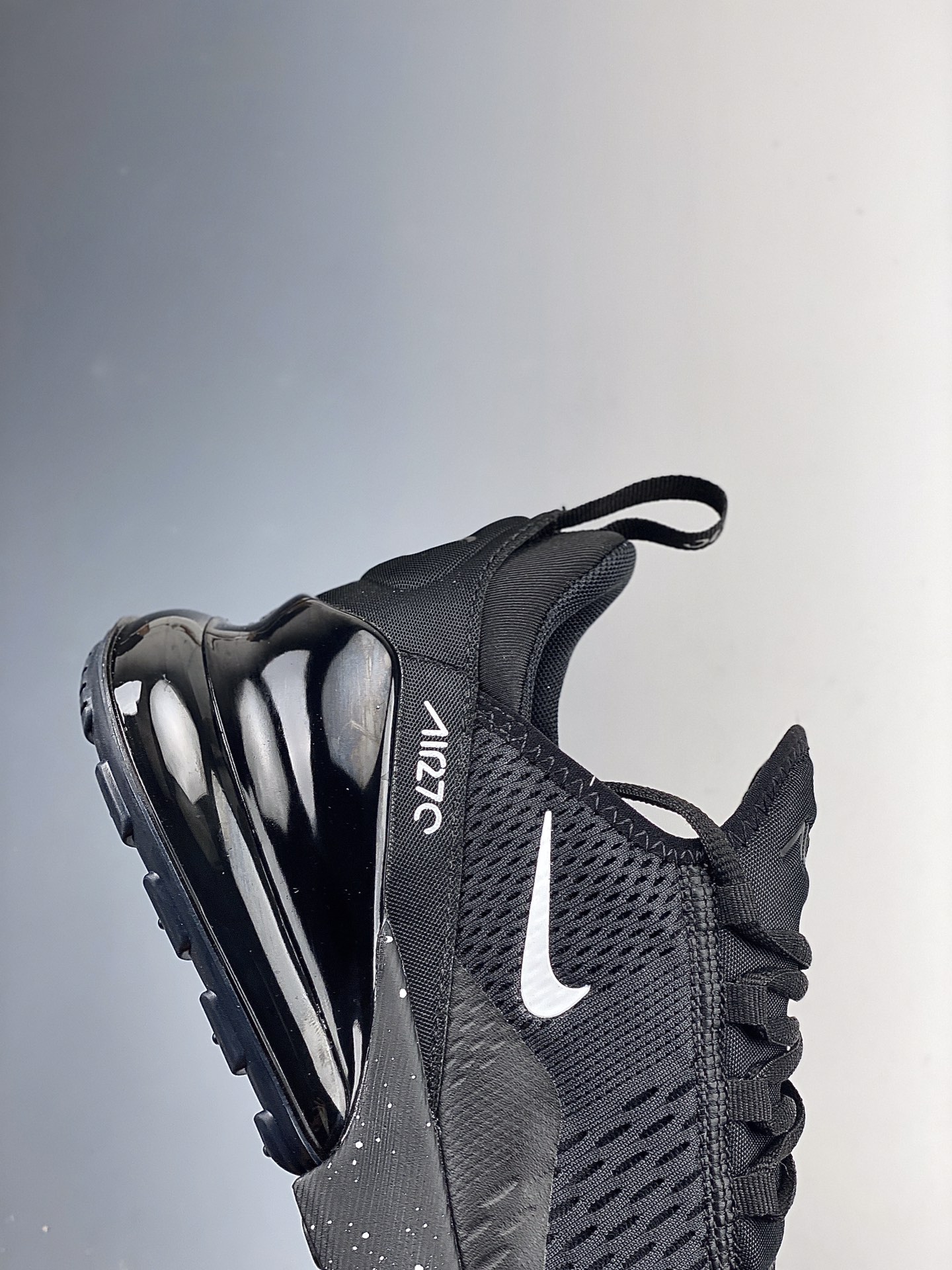 170  Nike Max 270 休闲气透网面半掌气垫跑步鞋AH8050-202