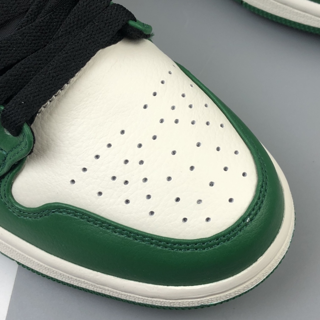 240 Nike Air Jordan 1 Mid SE AJ1乔1中帮时尚休闲板鞋 852542-301