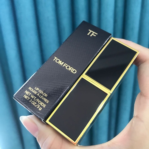 Tom Ford Lip Color - 15 Wild Ginger, Orange-Red Shade, High Quality 1 Tom Ford Lip Color - 15 Wild Ginger, Orange-Red Shade, High Quality
