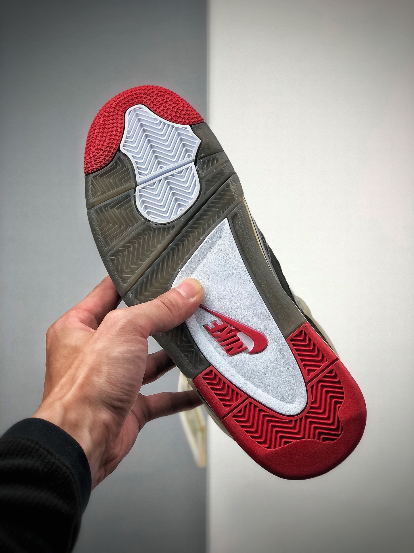 270   Off-White x Air Jordan 4 ”Bred”黑红OW联名蝉翼黑灰红 CV9388-001