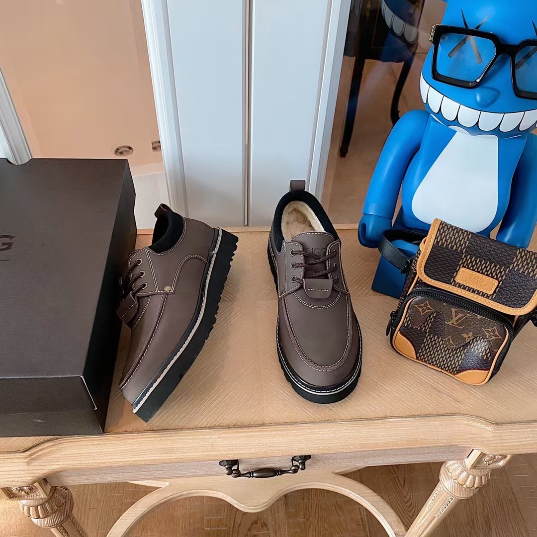 UGG男鞋专场👨东莞原产地，出口贸易品质，每一双都是免检产品，除了高级没啥好说，全部真皮真毛。黑色，咖色
