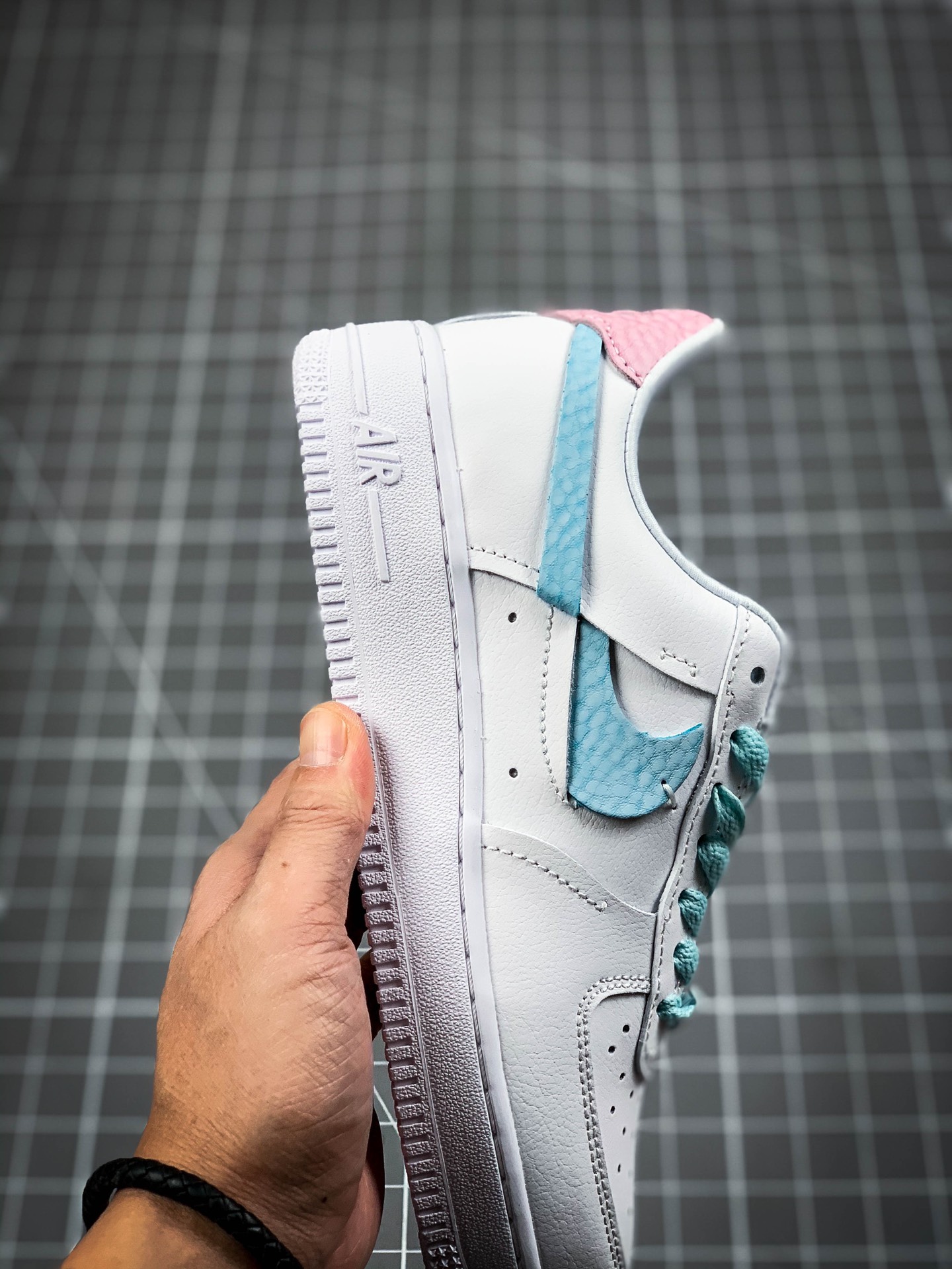 200 Nike Wmns Air Force 1 '07 LX”White/Red/Blue”空军一号经典低帮百搭休闲运动板鞋 DC1164-101