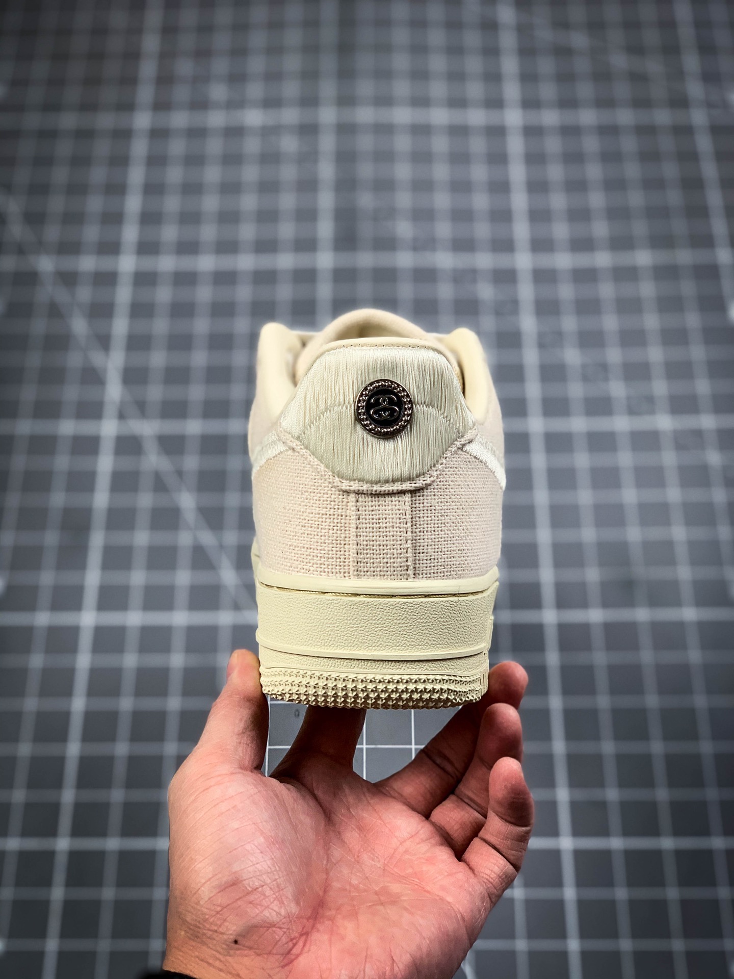 400 Stussy x Air Force 1 '07 ”White Cool” 斯图西联名空军 “白麻布电绣钩子”CZ9084-001
