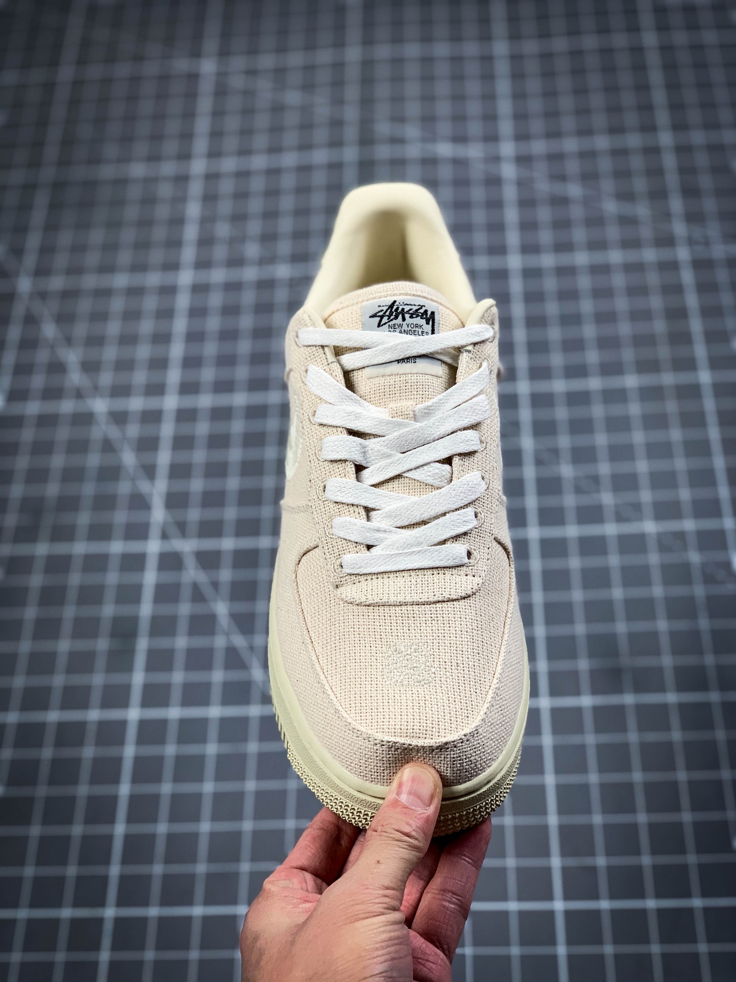 400 Stussy x Air Force 1 '07 ”White Cool” 斯图西联名空军 “白麻布电绣钩子”CZ9084-001