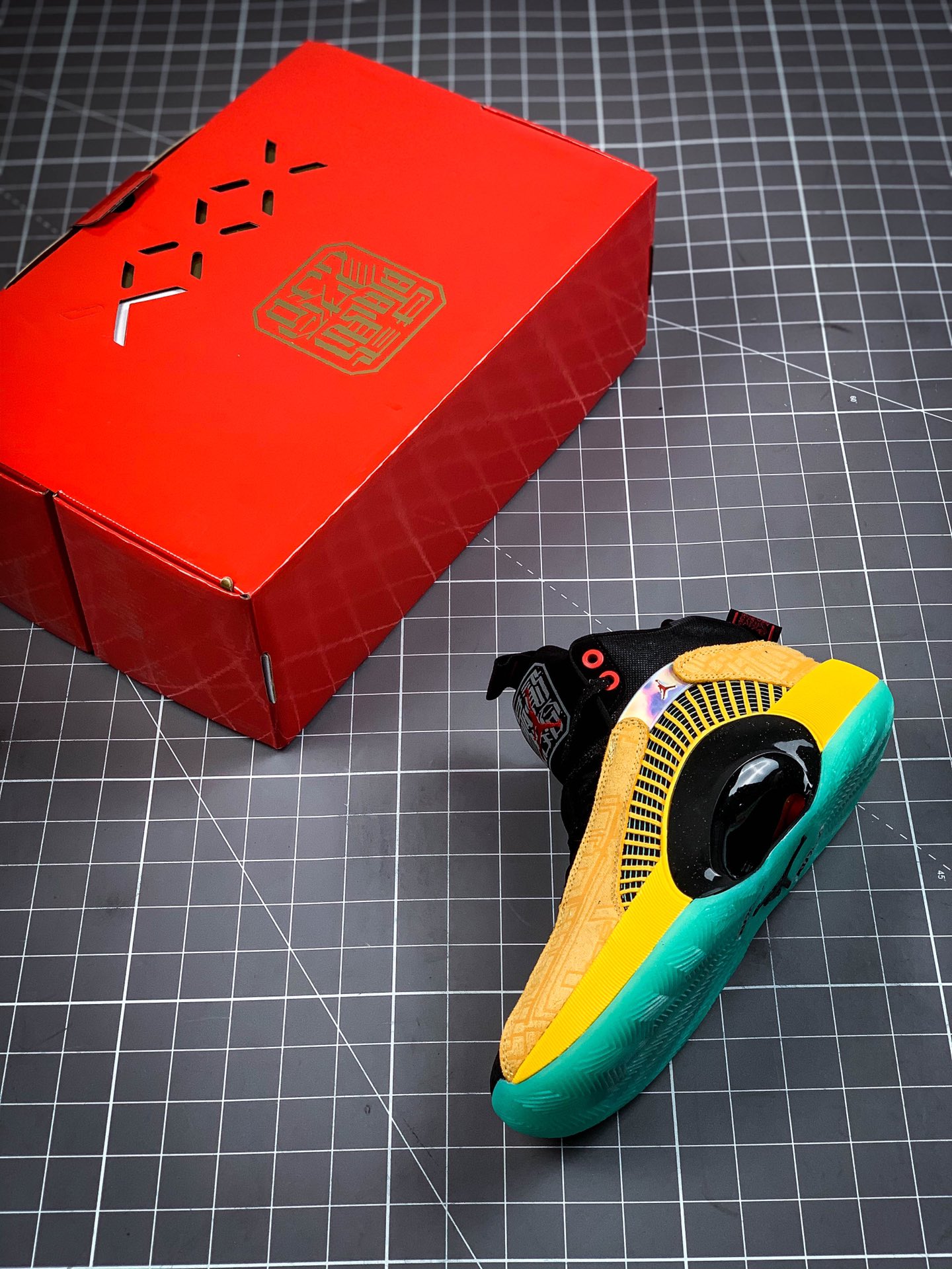 200 公司级 耐克 Nike Air Jordan 35  FC PF “Dynasties”“紫禁之巅” 黑黄 AJ时尚休闲运动篮球鞋 DD3044-700