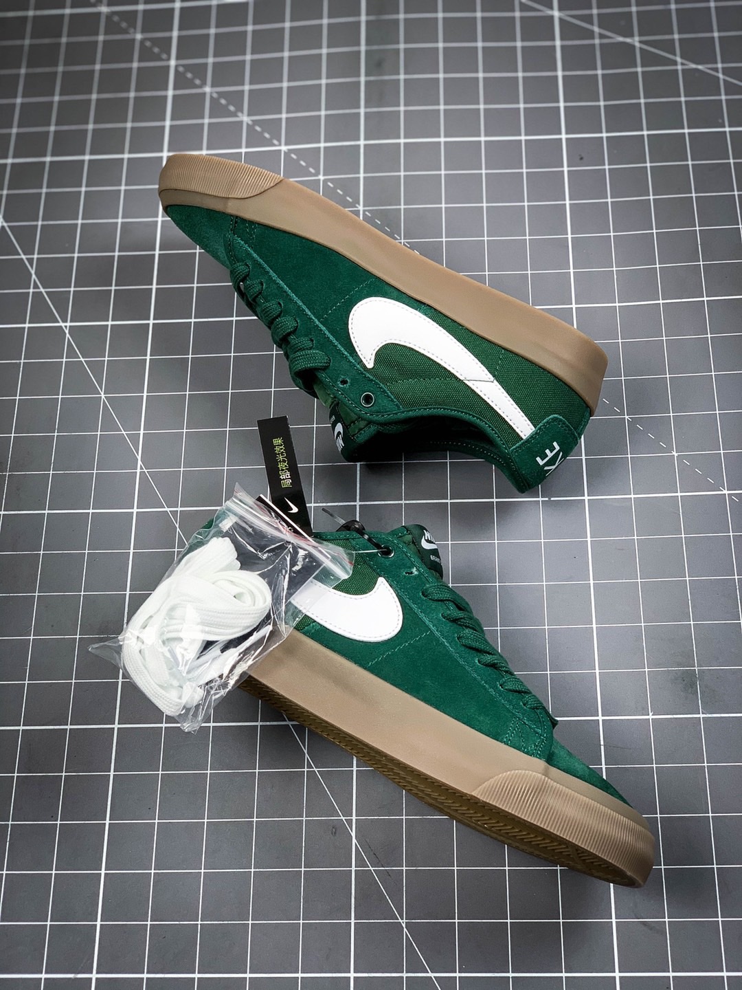190 【王一博同款】Nike SB Zoom Blazer Low Pro GT白绿生胶Nike SB Blazer DC0603-300