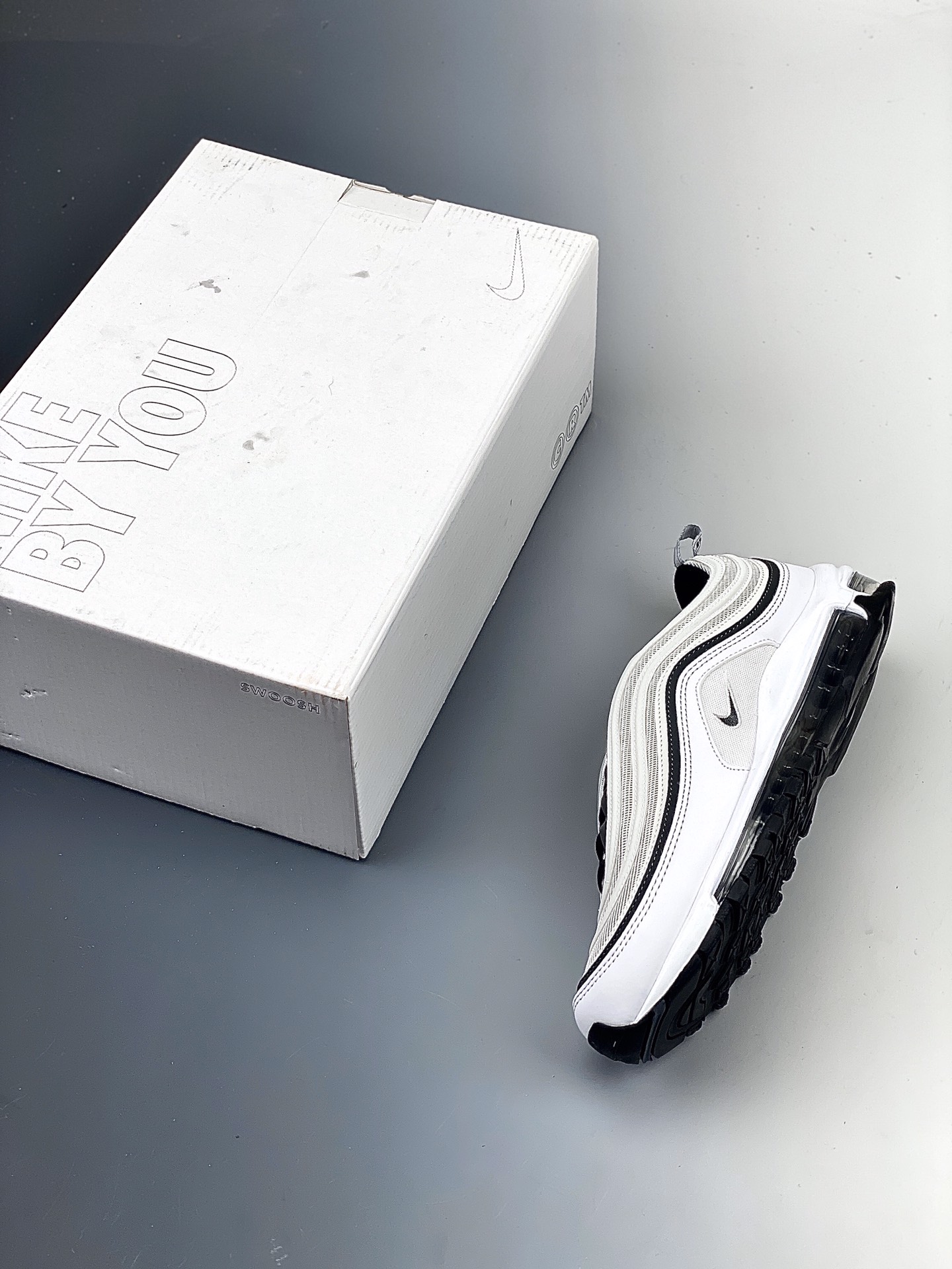 220   Nike Air Max 97气垫跑步鞋 DC3494-990