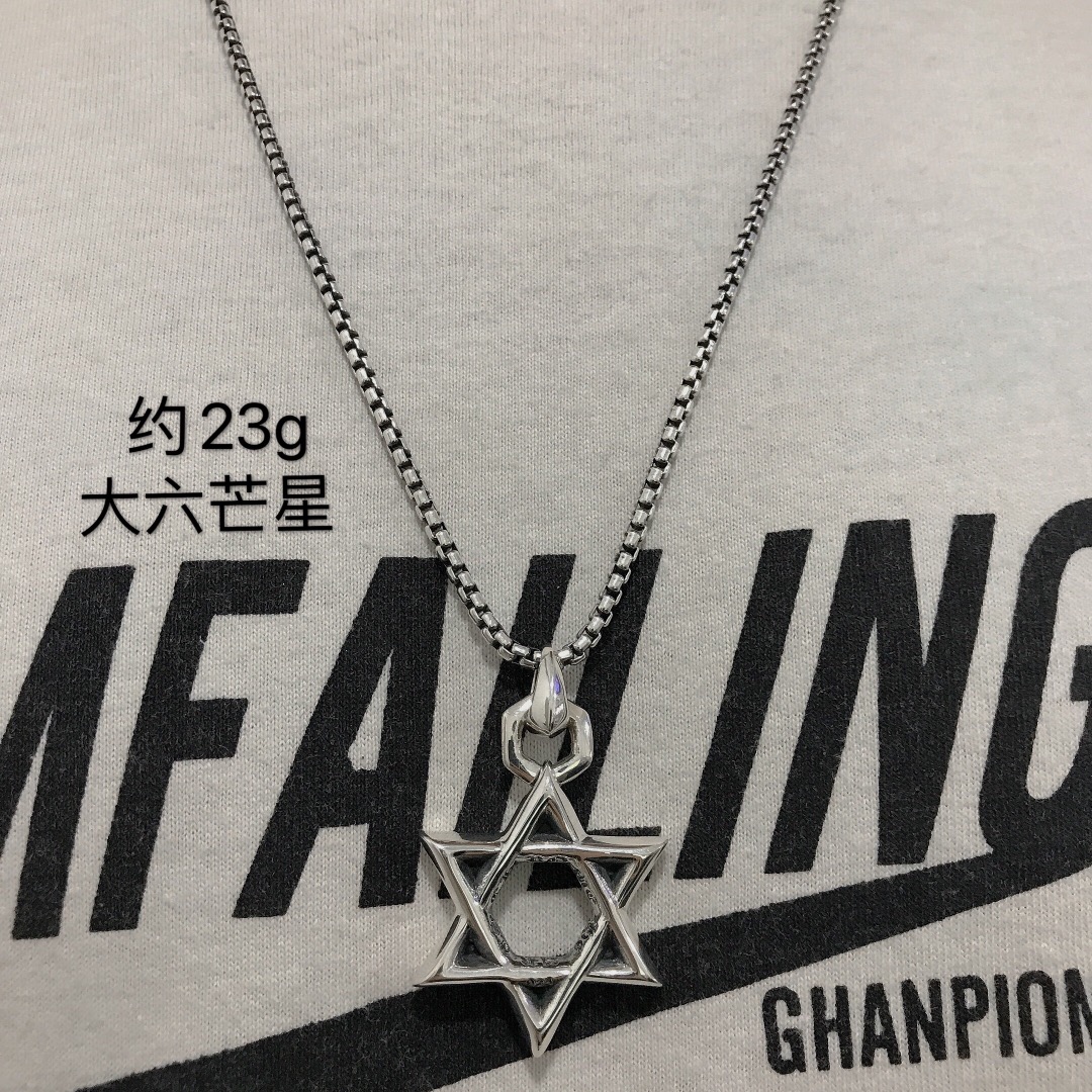NO:574281,Chrome hearts necklace pendant is in stock, a necklace that can be worn by both men and women. It is an absolute bonus to match with various sweater chains (in stock), Chrome hearts necklace, chrome hearts, chrome hearts, sweaters, necklace19860909克罗心Chrome hearts 项链吊坠实拍现货,男女都可戴的项链 搭配各种毛衣链绝对加分（现货）,克罗心项链,chrome hearts,chrome hearts,sweaters,necklace,Jewelry