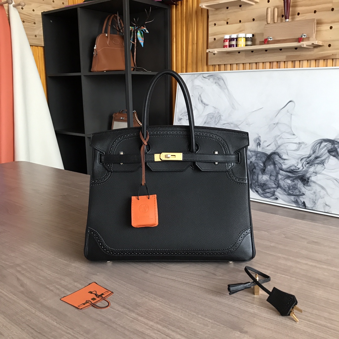 Elegant Birkin 35cm Black Leather Lace Handbag - Limited Edition 2 i1605186734 6431 0